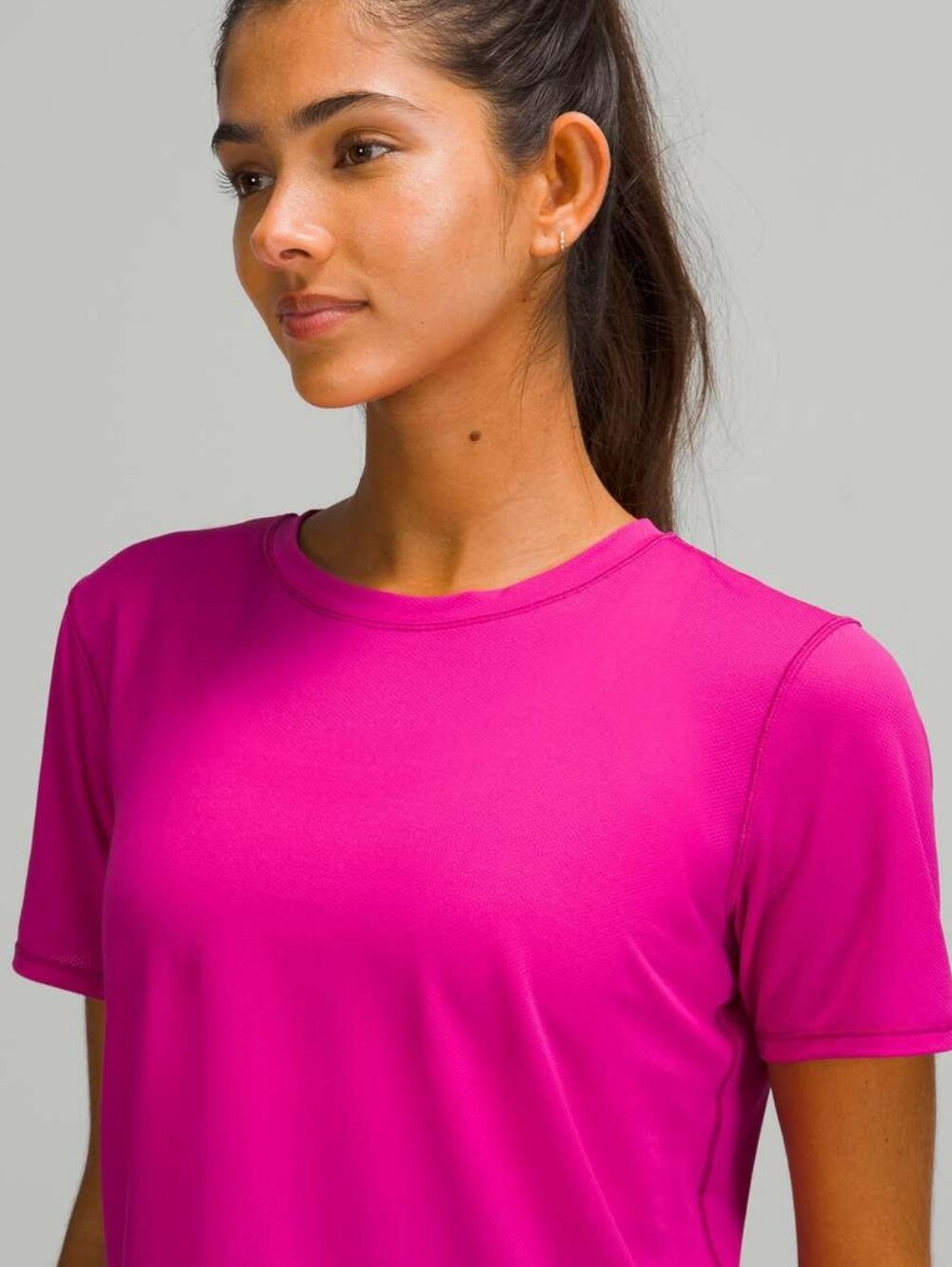 Lululemon High Neck Running and Training T-Shirt Color Rippened Raspberry Size S - Picture 5 of 8
